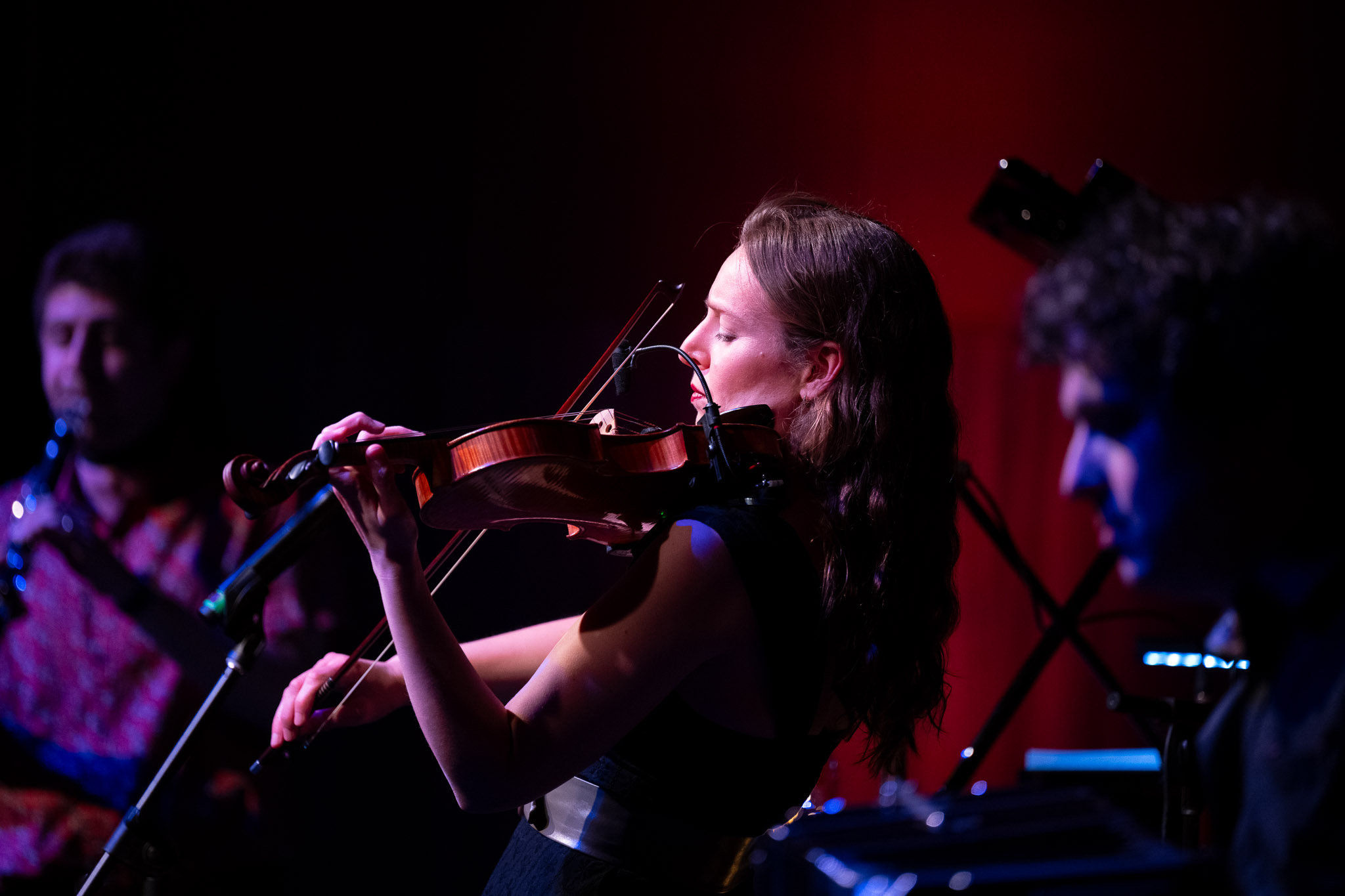 Rebekah Wolkstein playing violin