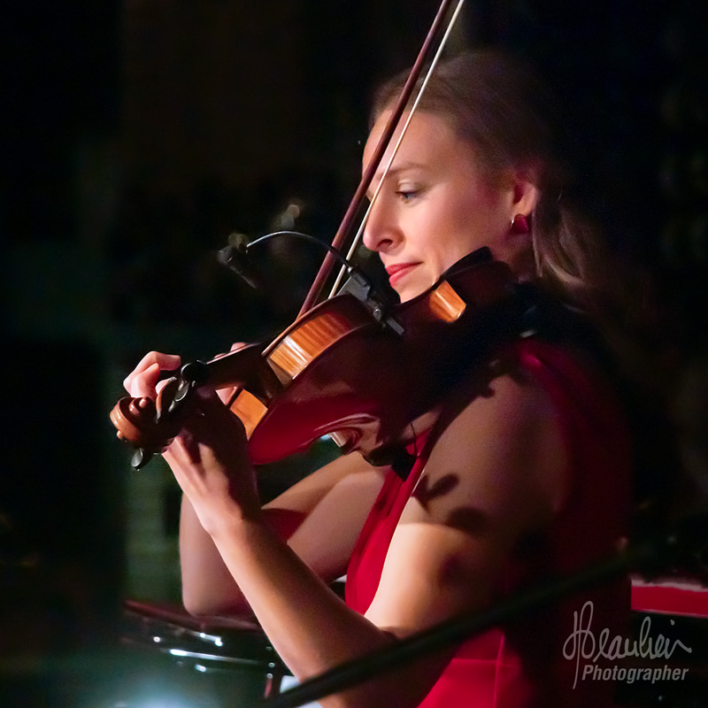 Rebekah Wolkstein playing violin